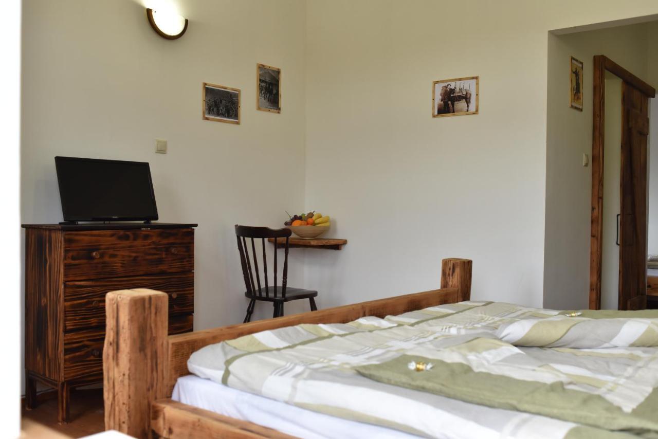 Tordas Western House Bed & Breakfast Exterior photo